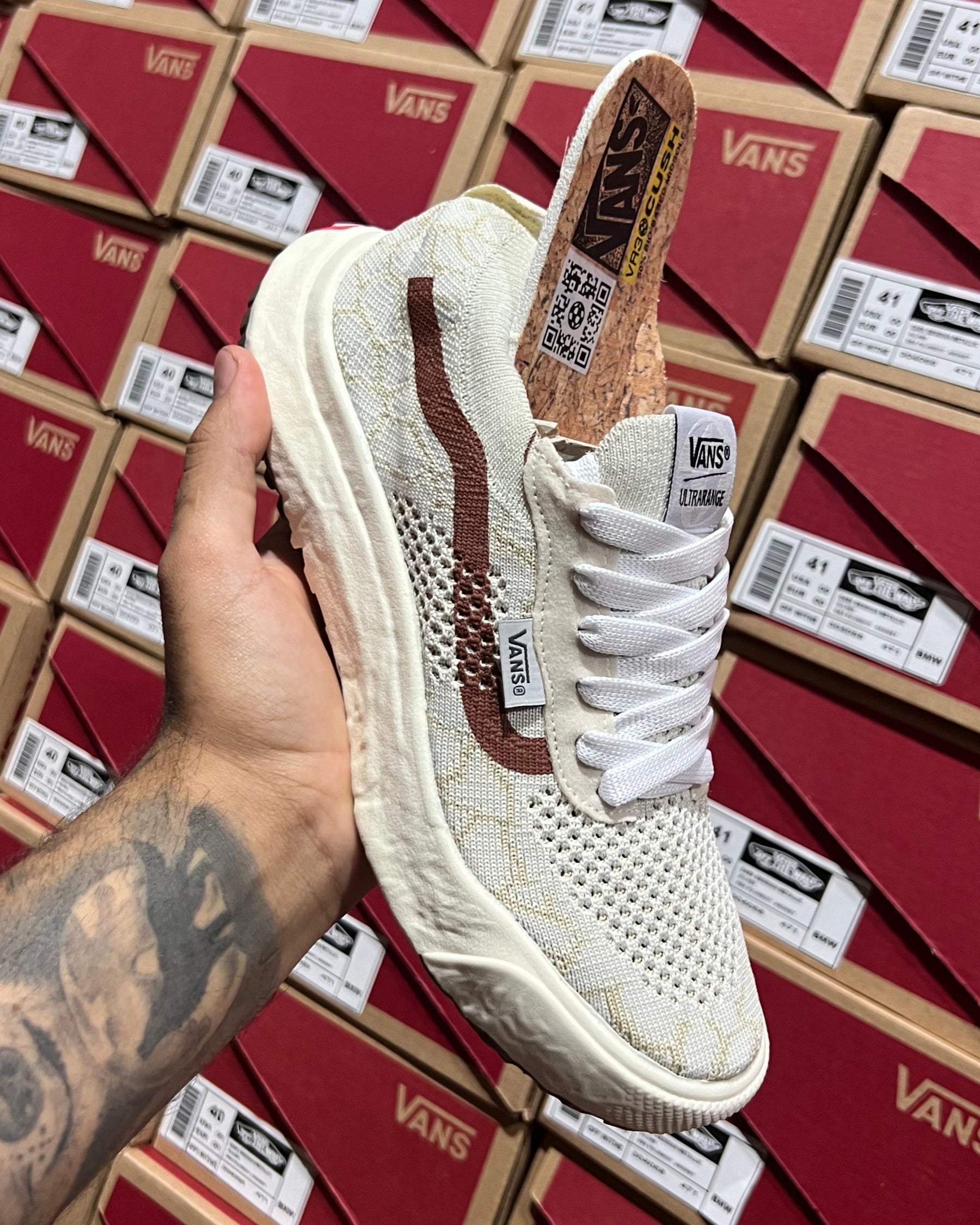 Tênis Unissex UltraRange Vr3 Off-white