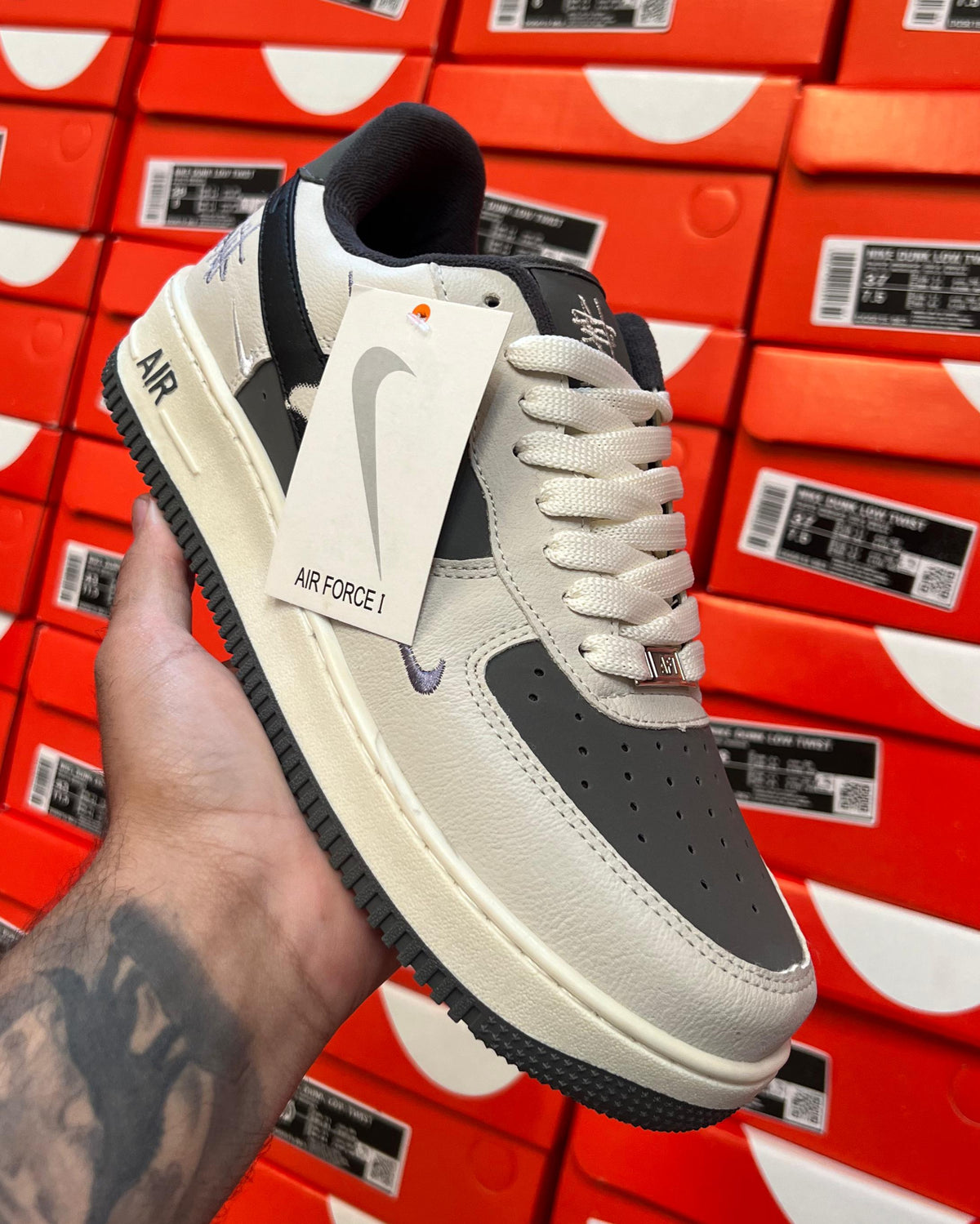Tênis Masculino AF1 Stussy Cinza