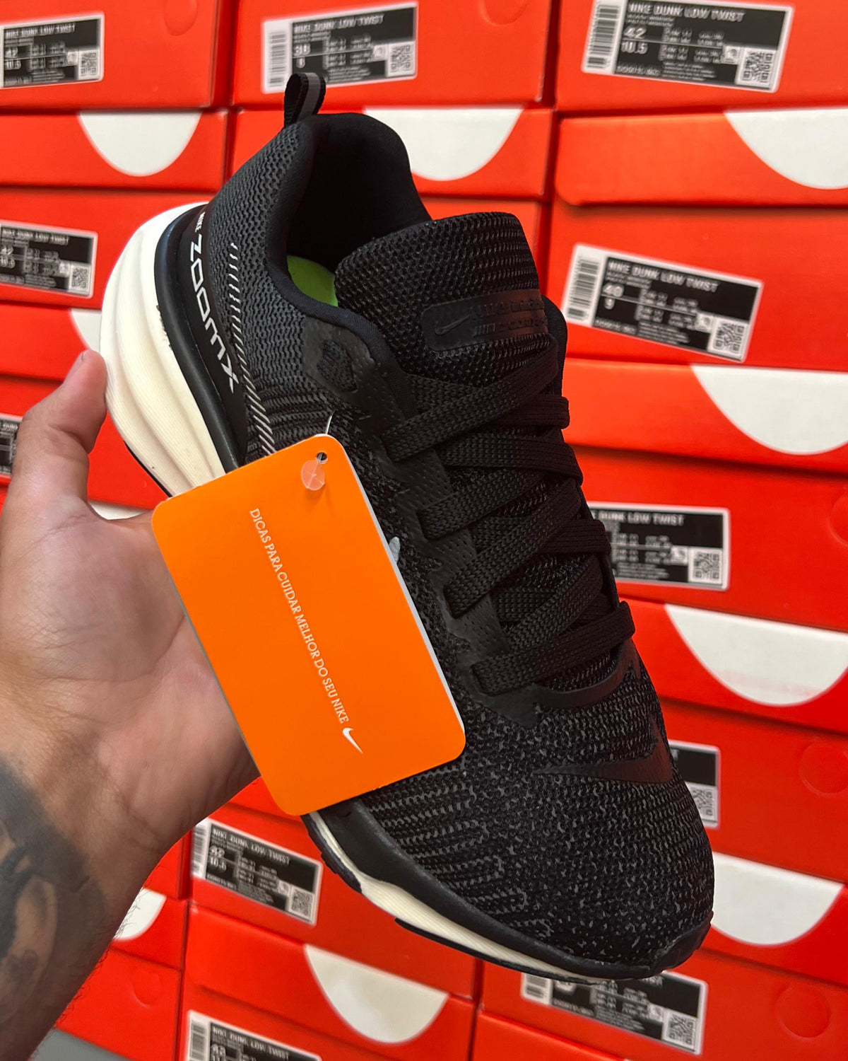 Tênis Unissex ZoomX 04 Preto/Branco