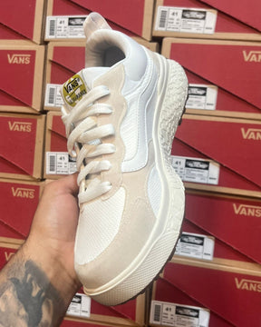 Tênis Ultrarange Neo Off-white