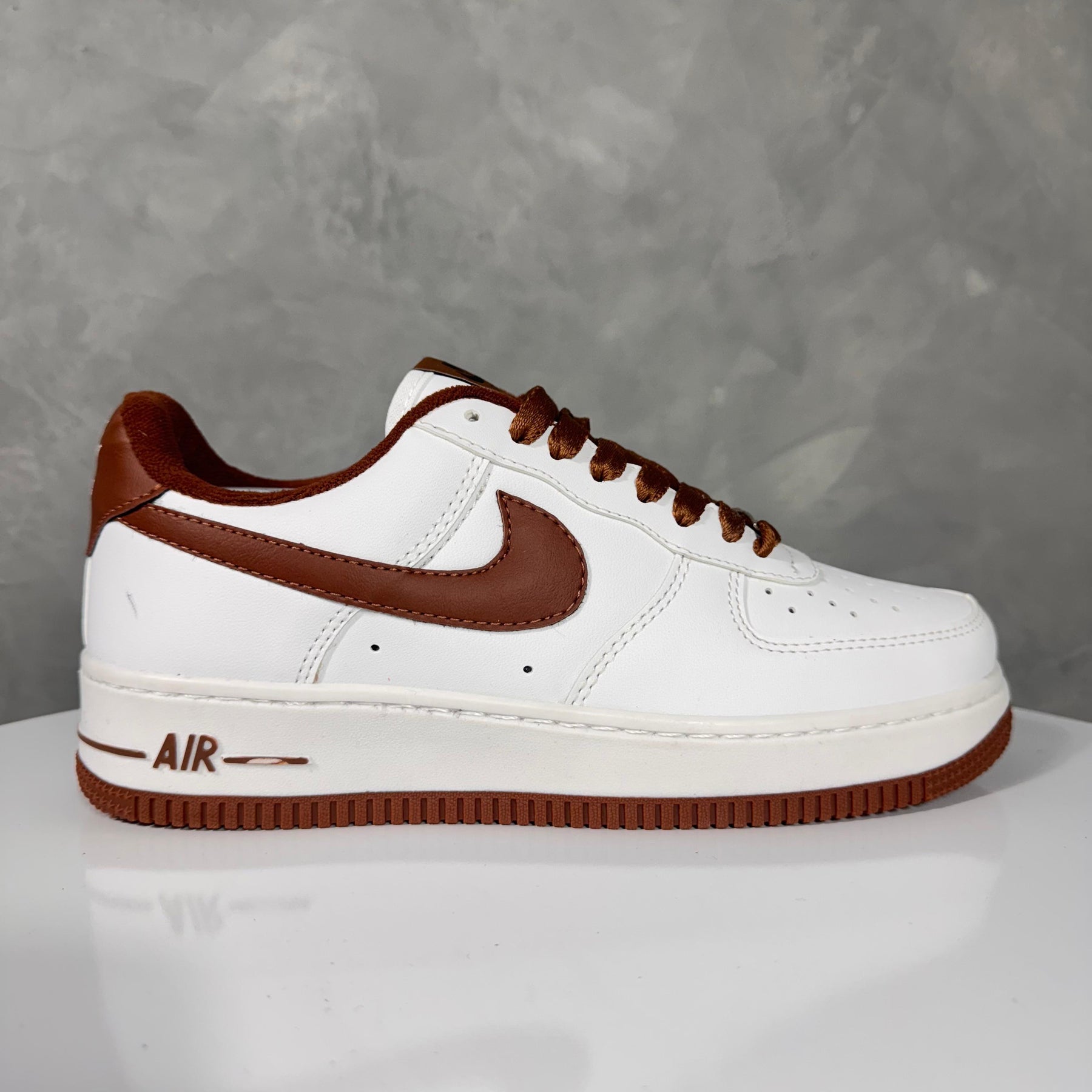 Tênis Unissex AF1 Branco/Caramelo Premium